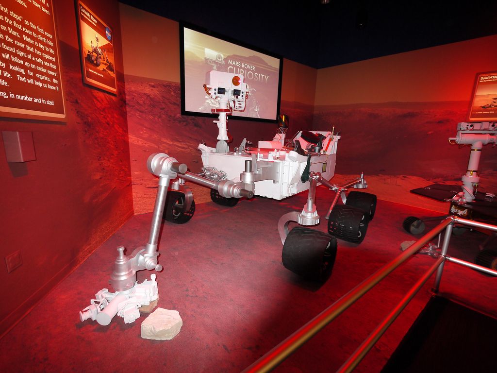 Le Rover Curiosity exposé au KSC Visitor Complex