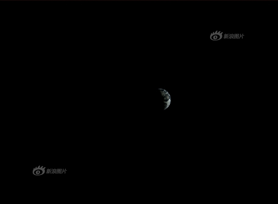 La terre prise depuis la lune par l'atterrisseur Chang'e 3 le 25 décembre 2013