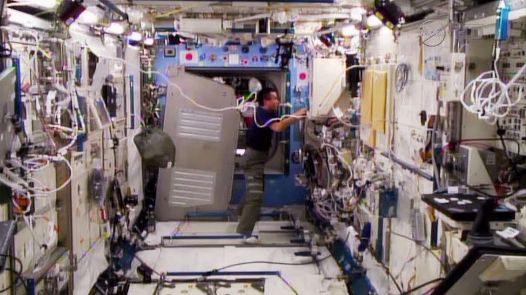 Dépannage du circuit de refroidissement du laboratoire japonais de l'ISS