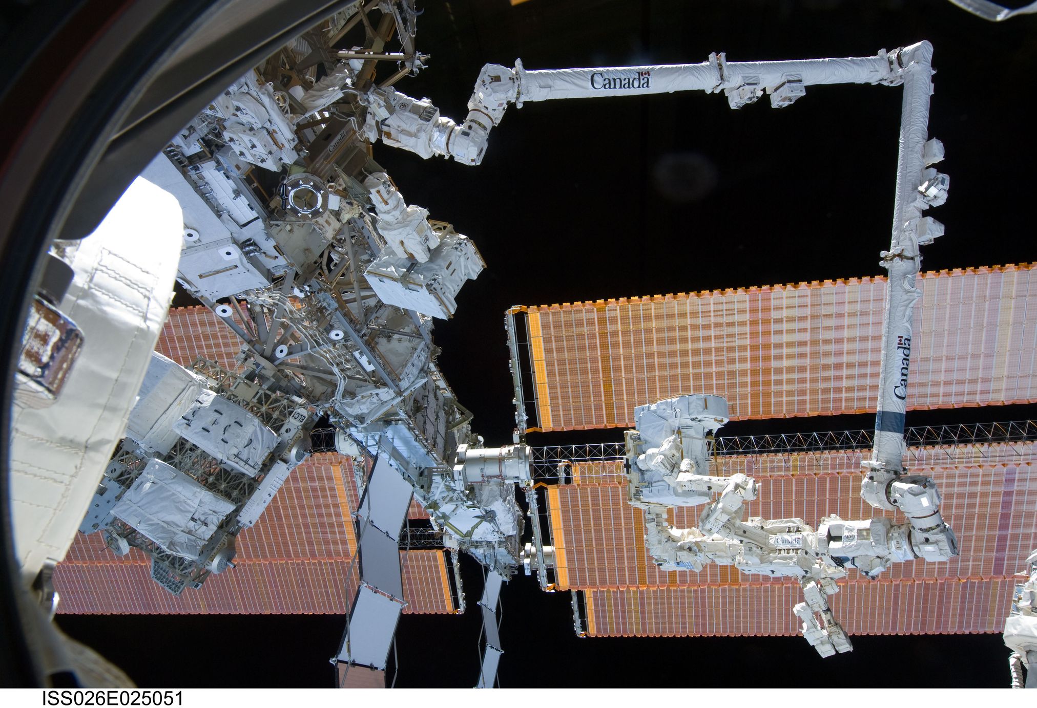 Le Canadarm2 à l'extérieur de l'ISS