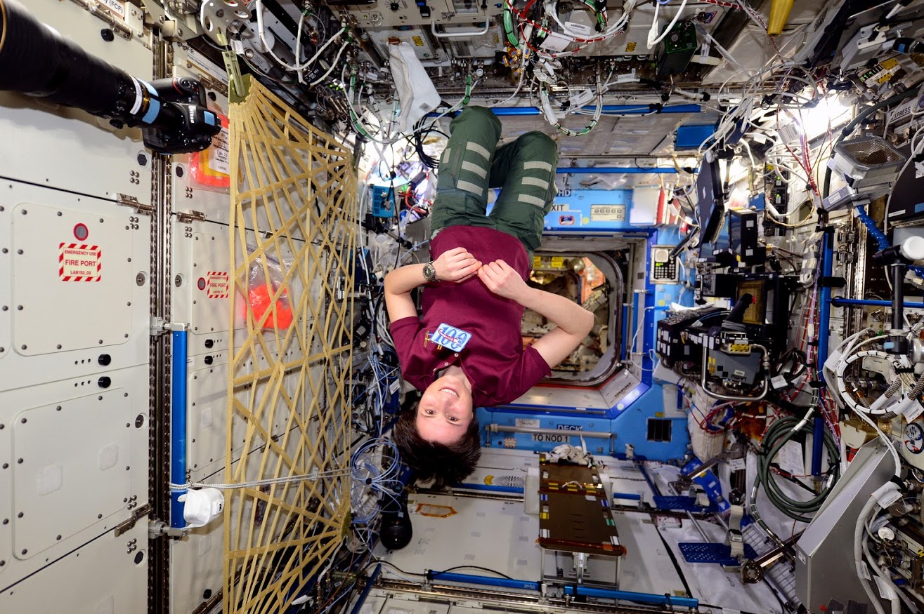 L+100 Samantha Cristoforetti fête son 100eme jour dans l'espace